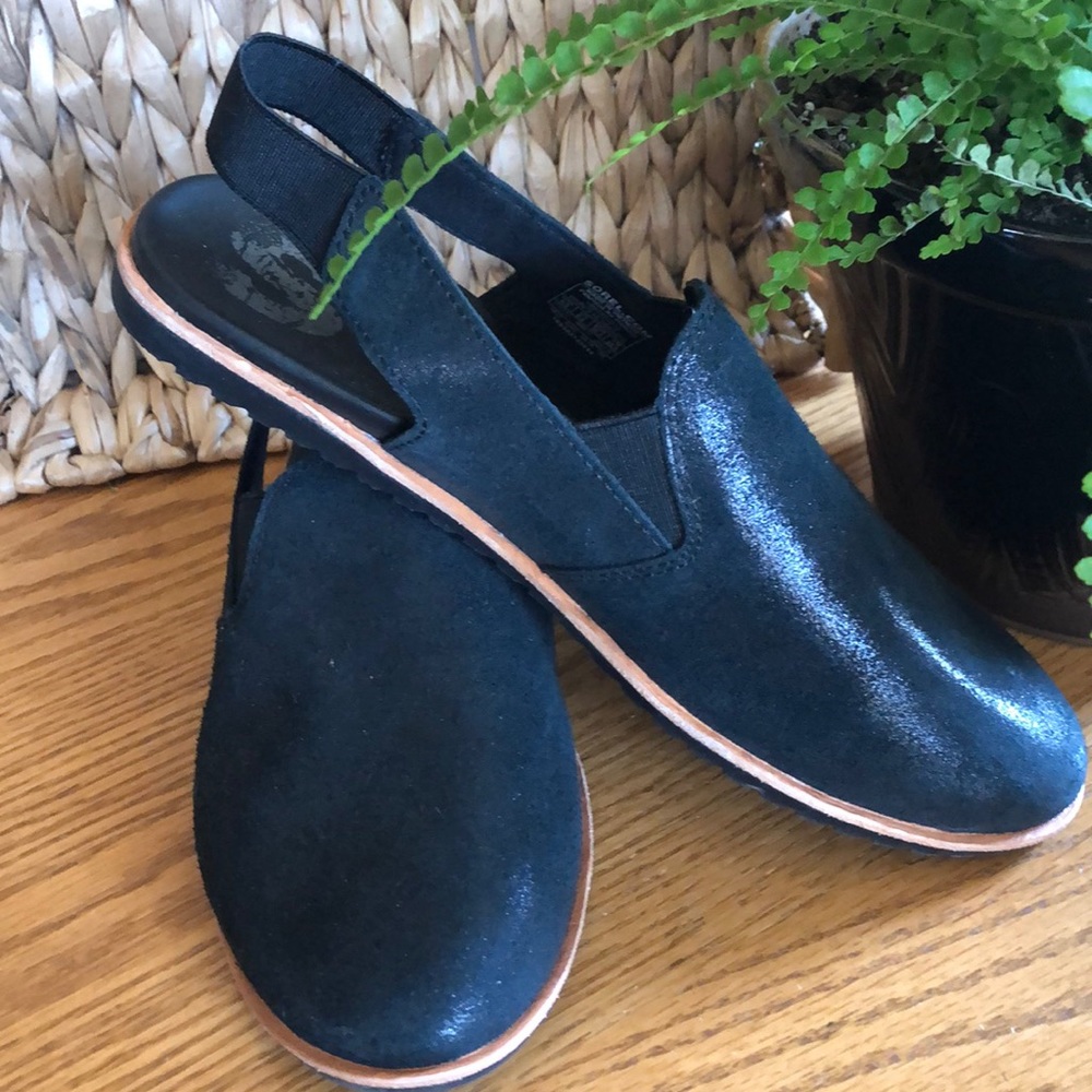 Sorrel women’s 8.5 blue slip on sandals
